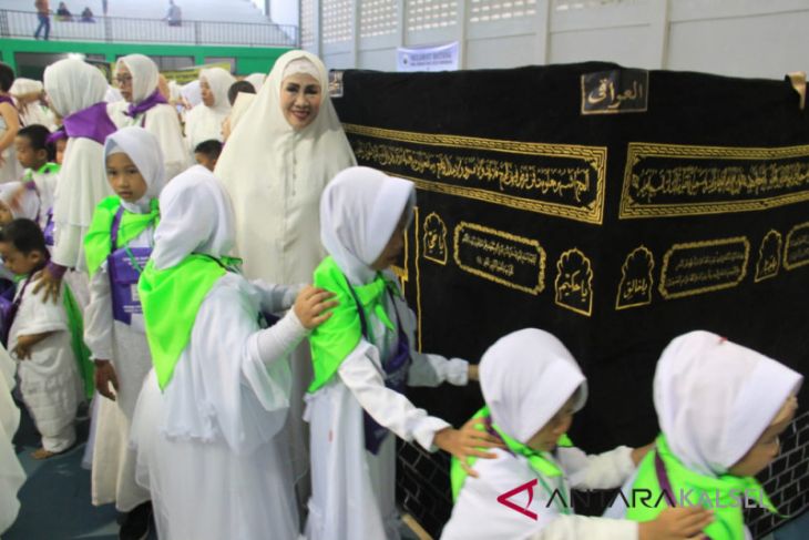 PKK Tapin laksanakan peragaan manasik haji cilik