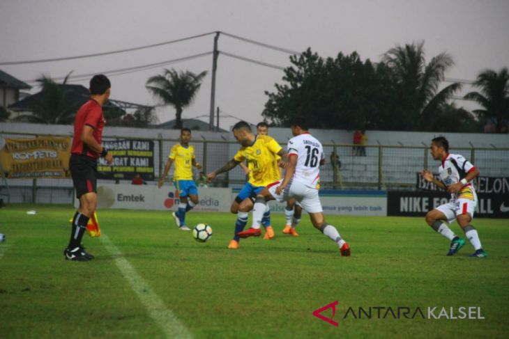 Barito Putera defeats Mitra Kukar 2-1