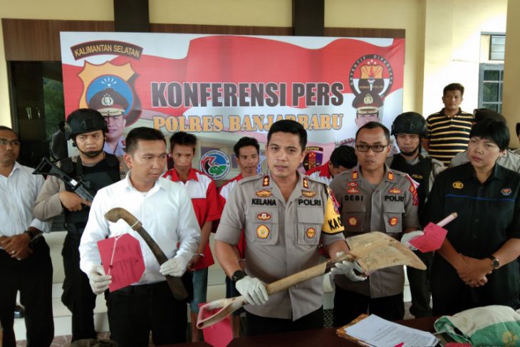 Polisi tangkap kakak-beradik terlibat pembunuhan