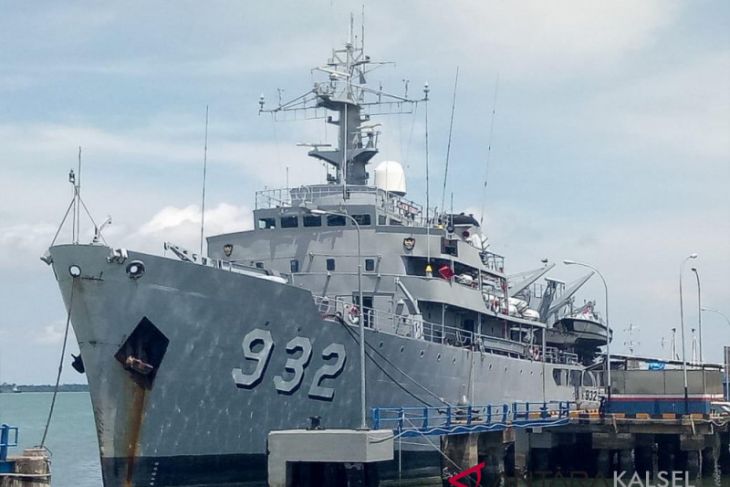 Lanal Kotabaru undang masyarakaat kunjungi KRI Dewa Kembar-932