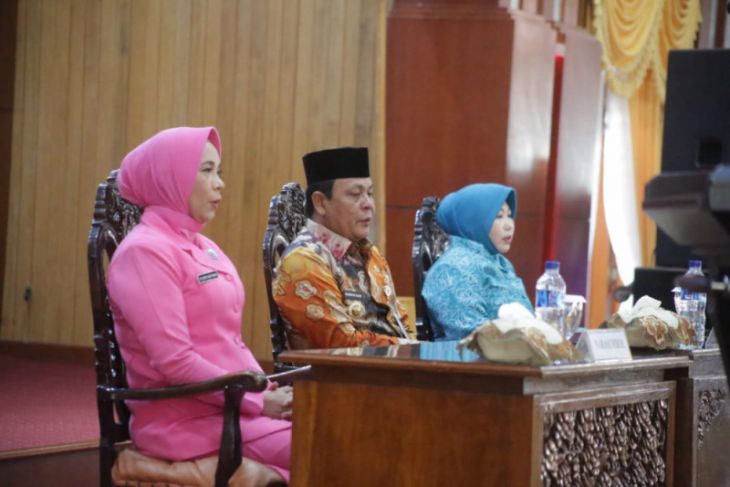Gubernur berharap PKK bantu kembangkan produk unggulan daerah