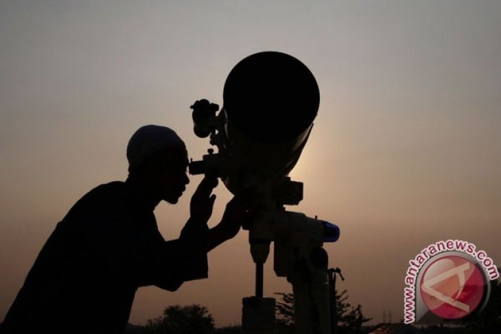 Hilal tidak terlihat, awal Ramadhan mulai 17 Mei