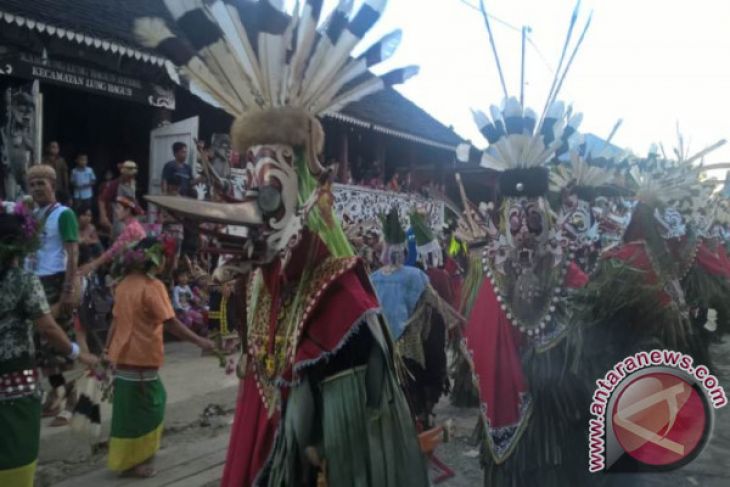 Upacara Hudoq Mahakam Ulu Diusulkan Jadi Agenda Tahunan