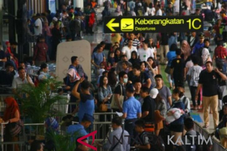 Arus mudik - Pergerakan pesawat di Soekarno-Hatta tumbuh 4,5 persen