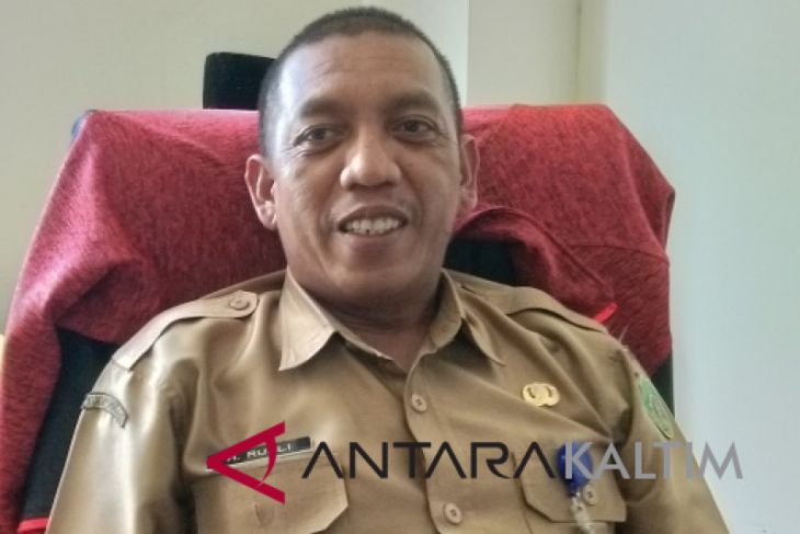 Harga ayam potong di Penajam bertahan tinggi