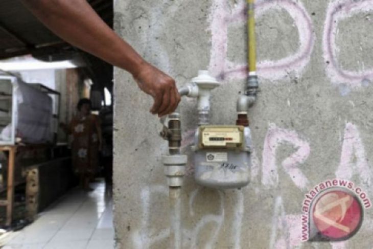 Rumah panggung kayu tidak mendapat sambungan gas