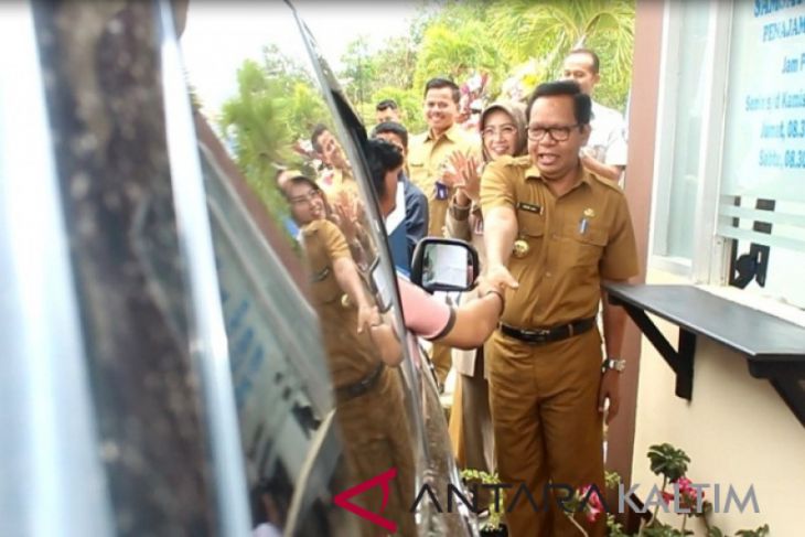 Samsat Penajam buka layanan