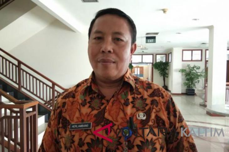 Pemkab Penajam kirim bantuan makanan dan pakaian