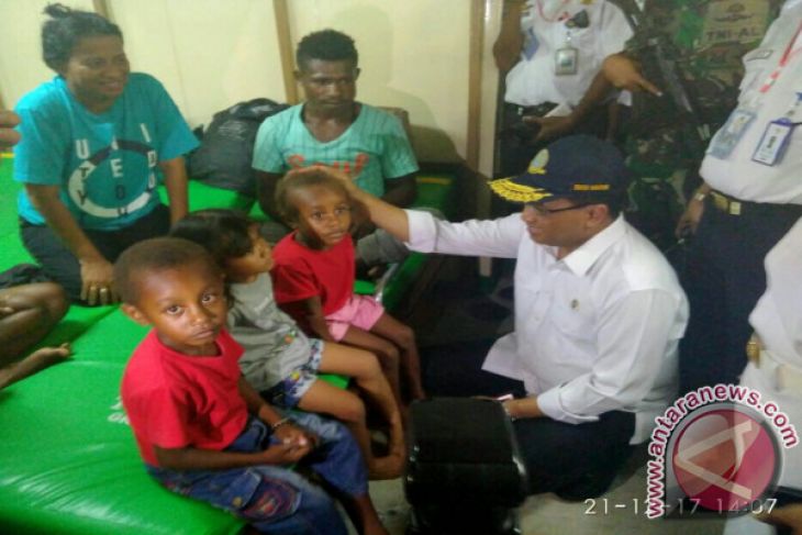 Menhub pantau arus mudik Natal di Manokwari
