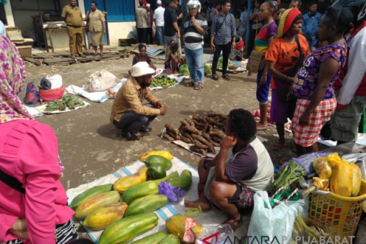 Papua Barat disarankan antisipasi tingkat keparahan kemiskinan