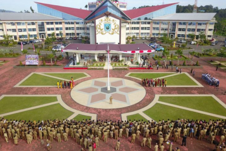 Peserta SMN Papua Barat berangkat ke Sumut