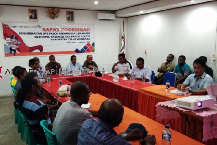 Bawaslu Wondama temukan ribuan data ganda DPT