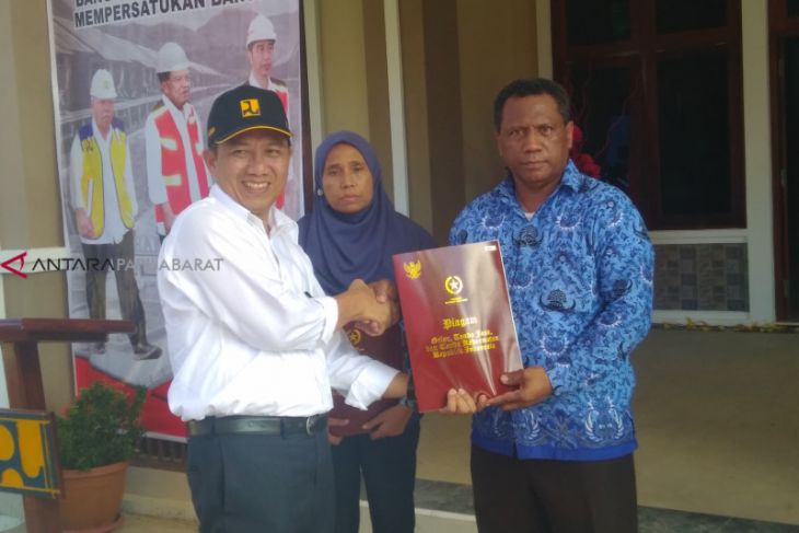BPJN Papua Barat dirikan pos Natal