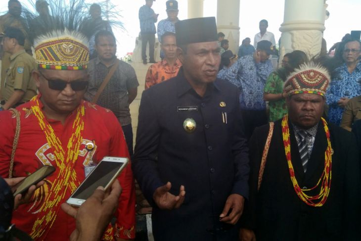 Koneksitas jalur darat Papua Barat hampir tuntas