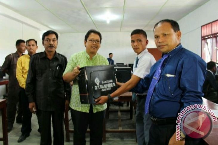 Toba Pulp Bantu Sektor Pendidikan - Pertanian Dairi