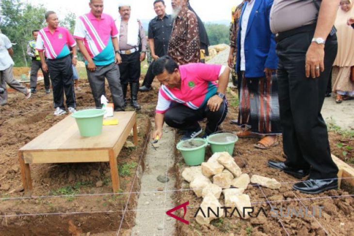 Peletakan batu pertama pembangunan sejuta rumah