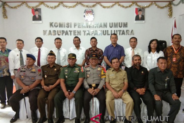 Tiga Paslon Pilkada Taput resmi ditetapkan