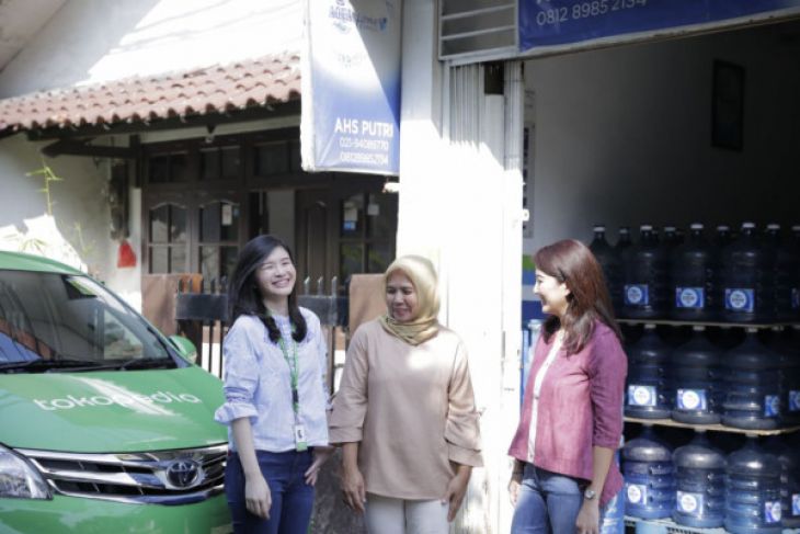 Dukung perempuan berbisnis online, Danone-AQUA dan Tokopedia kolaborasi