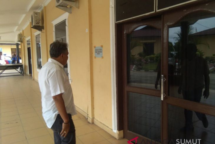KPK periksa secara maraton 8 saksi suap Bupati non aktif Pangonal Harahap