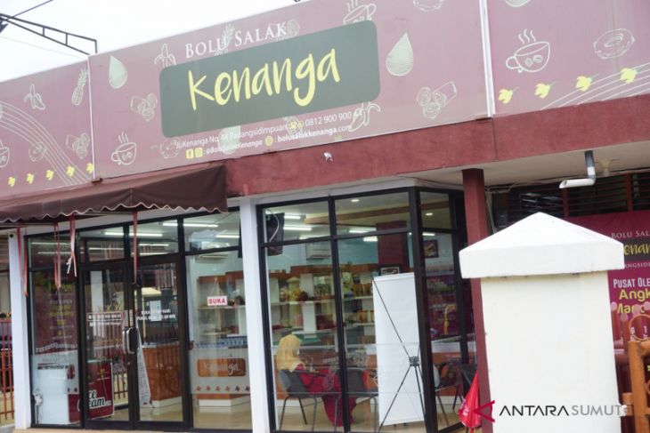 Bolu Salak Kenanga oleh-oleh dari Padangsidimpuan
