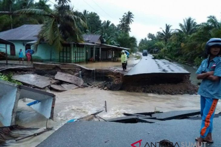 Banjir Natal 730 warga diungsikan