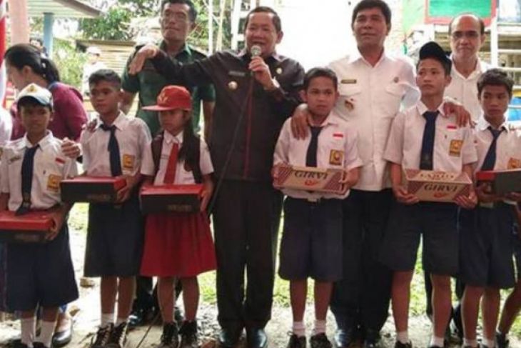Yatim piatu di Samosir