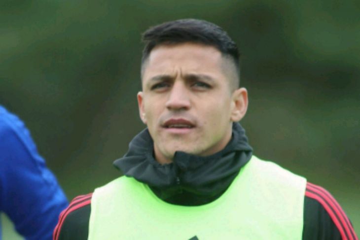 Sanchez terancam absen lama akibat cedera hamstring