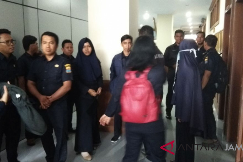 Puluhan honorer Akfar dan AAK diberhentikan