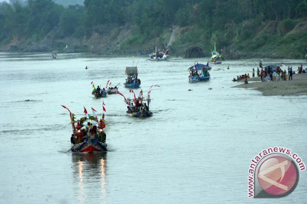 Panitia Bojonegoro Terima 40 Pendaftar Perahu Hias 