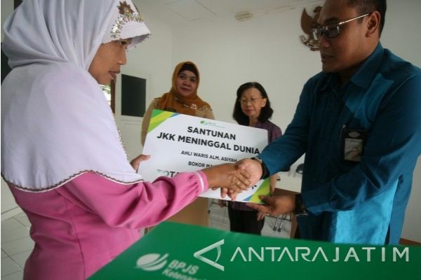 ketenagakerjaan bpjs dengan operasi Blitar Santunan Kecelakaan Ketenagakerjaan BPJS Serahkan