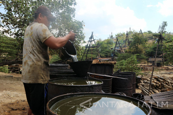 harga minyak dunia turun antara news jawa timur harga minyak dunia turun antara news jawa timur