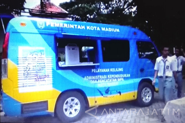 Disdukcapil Kota Madiun  Layani Administrasi Kependudukan 