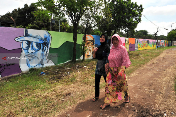 Pemkot Surabaya Ubah Wajah Stren Kali Jagir Wonokromo