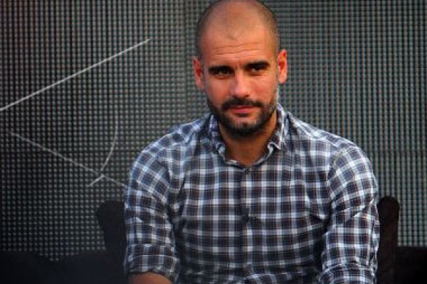 Guardiola Manajer Terbaik