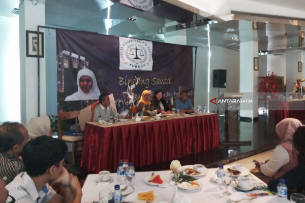 Khofifah Dorong Pengusaha Pindahkan Perusahaan ke Desa