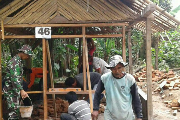 TNI Bedah RTLH di Jenangan Ponorogo