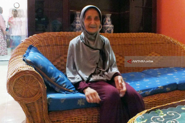 Hilang 28 Tahun di Arab Saudi, Nenek Qibtiyah Tiba di Jember