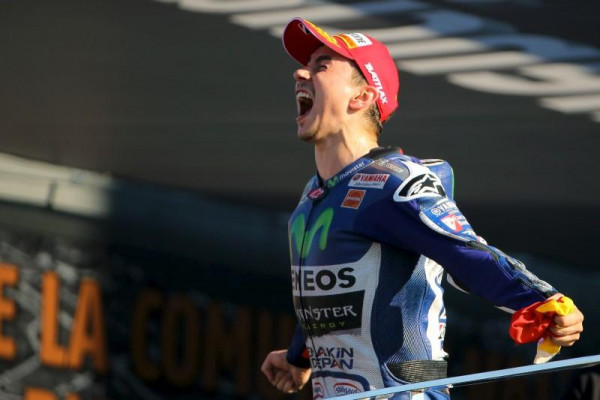 Marquez Terjatuh, Lorenzo Menang di Italia