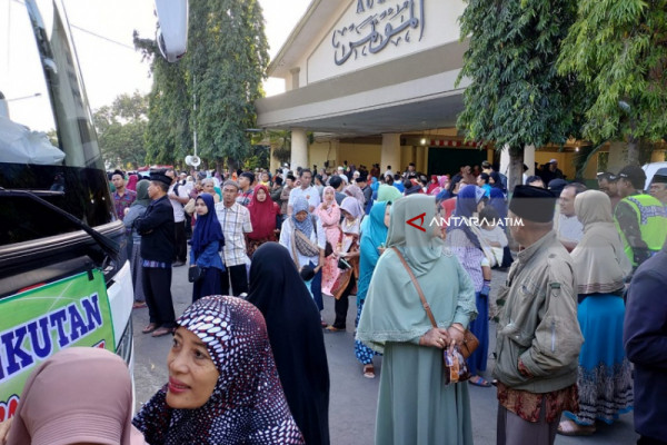 Wali Kota Kediri Meminta Jamaah Calon Haji Jaga Stamina