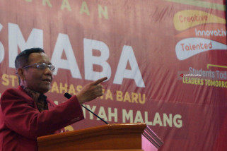 Mahfud Ajak Mahasiswa Untuk Jadi Cendekiawan