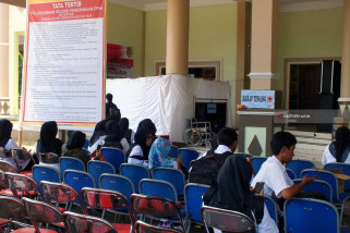 Tes Tulis CPNS Pemkab Jember Molor Enam Jam