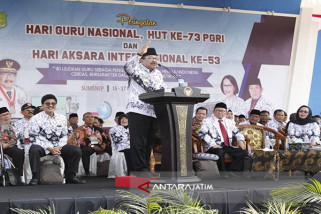 Gubernur Jatim Ajak Orang Tua-Guru Komunikasikan Mapel Siswa