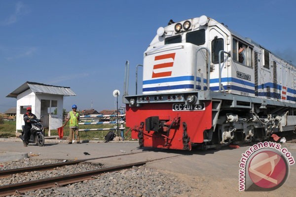 KAI Cirebon Siapkan Empat Kereta Tambahan