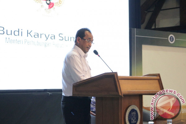 Menhub: Bandara Kertajati akan Selesaikan Distribusi Logistik