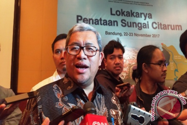 Gubernur Jabar sahur pertama di pesawat