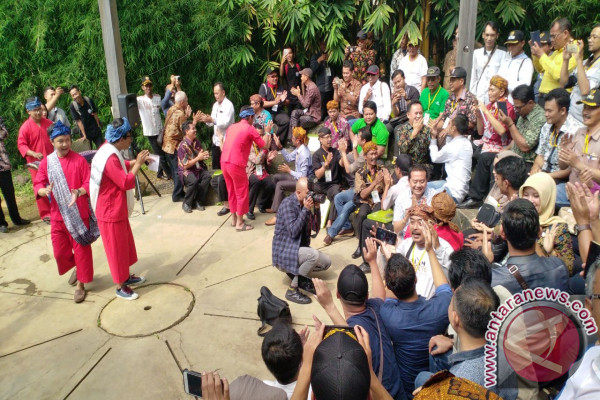 Kemendes PDTT Gandeng Komunitas Hong Lestarikan Permainan Tradisonal