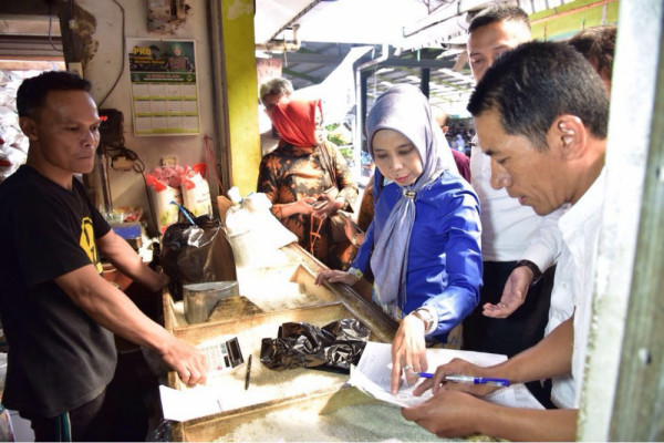 Ketua DPRD sidak ke pasar tradisional