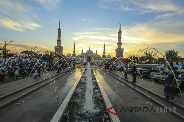 Ikon wisata Religi