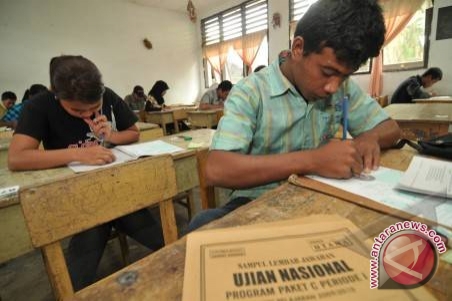 Kelulusan UN SLTP Banjarbaru 99,98 Persen