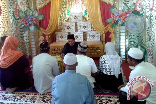 PP 48 Membuat Pernikahan Di KUA Meningkat - ANTARA News 